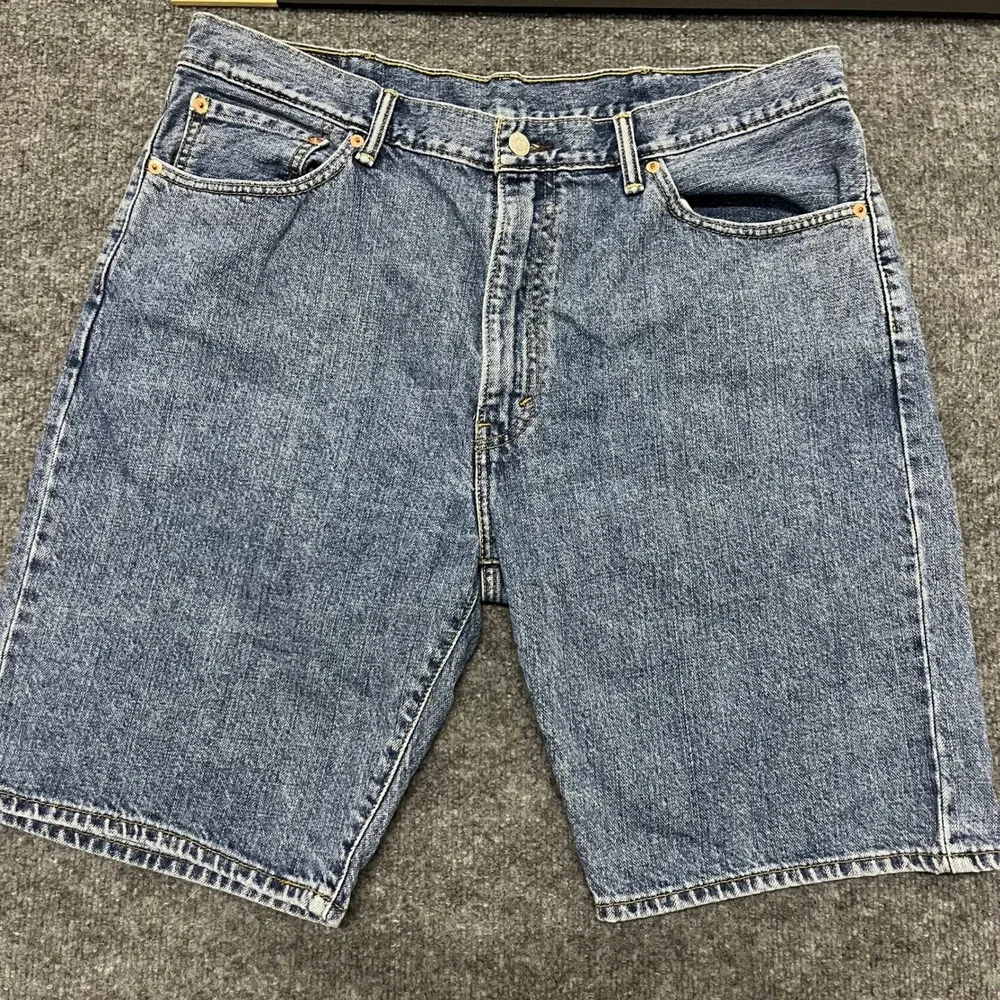 Levi's Denim Shorts Mens Size 38 Blue 505 Regular Fit Medium Wash Cotton Casual